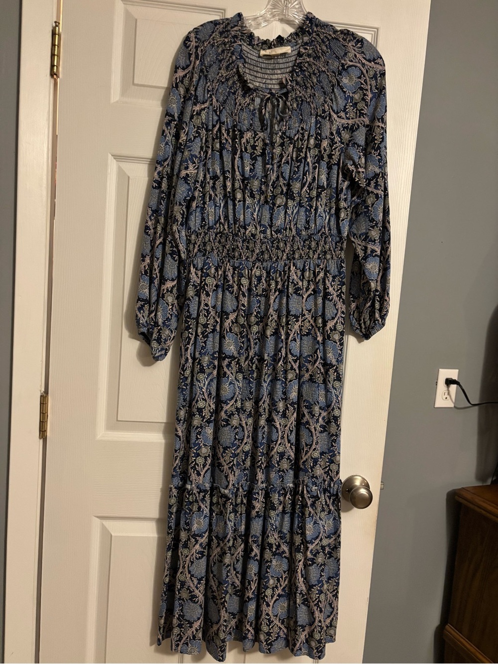 Women's Blue Floral Long Sleeve midi Dress
